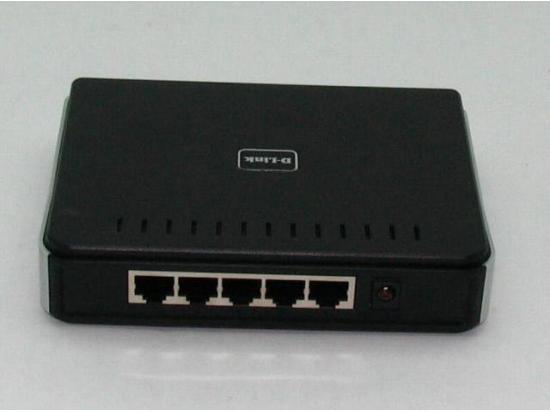 D-Link DES-1105 5-Port 10/100 Desktop Switch D-Link DES-1105 5-Port 10/100 Desktop Switch