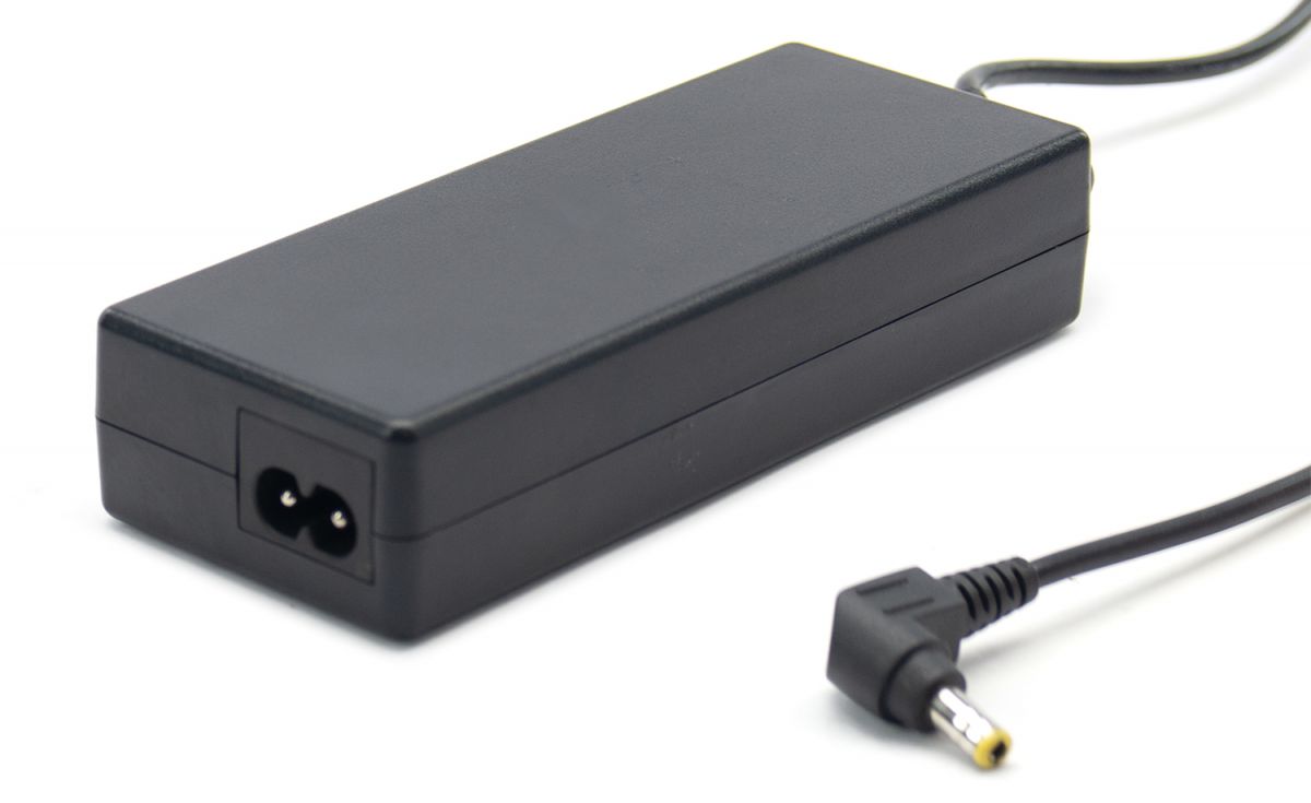 Fujitsu 19V 4.22A Power Adapter